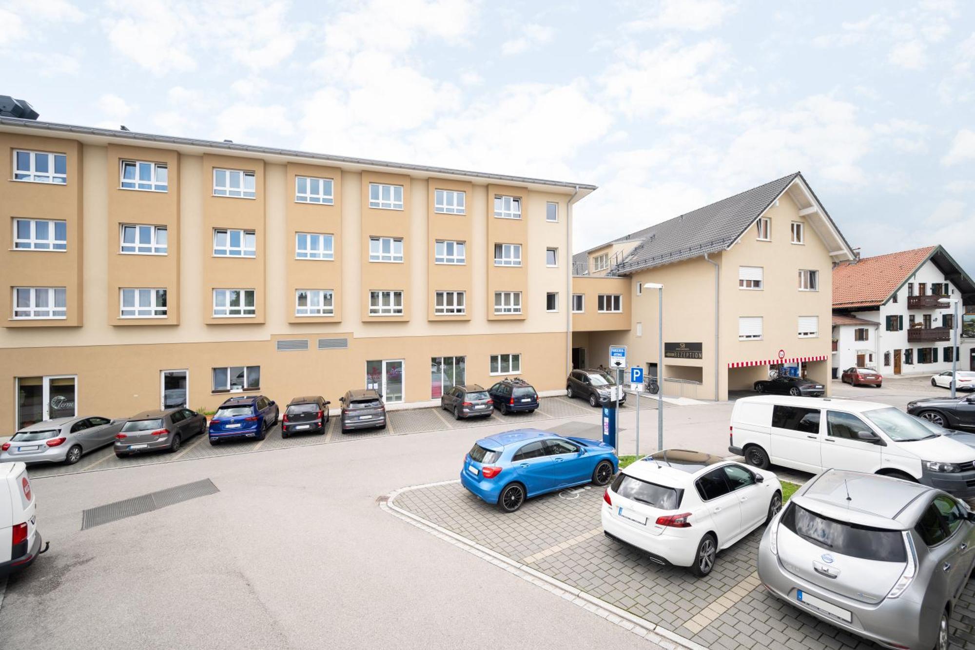 Snooze Apartments Holzkirchen  Eksteriør billede