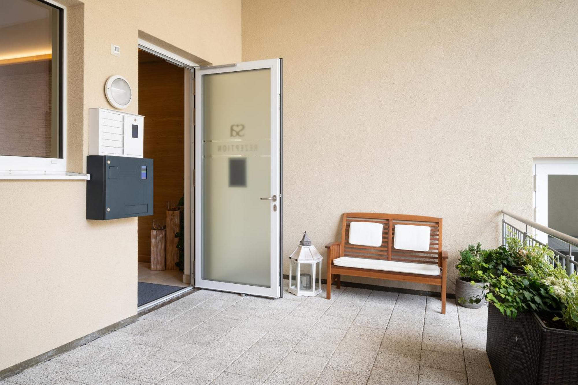 Snooze Apartments Holzkirchen  Eksteriør billede